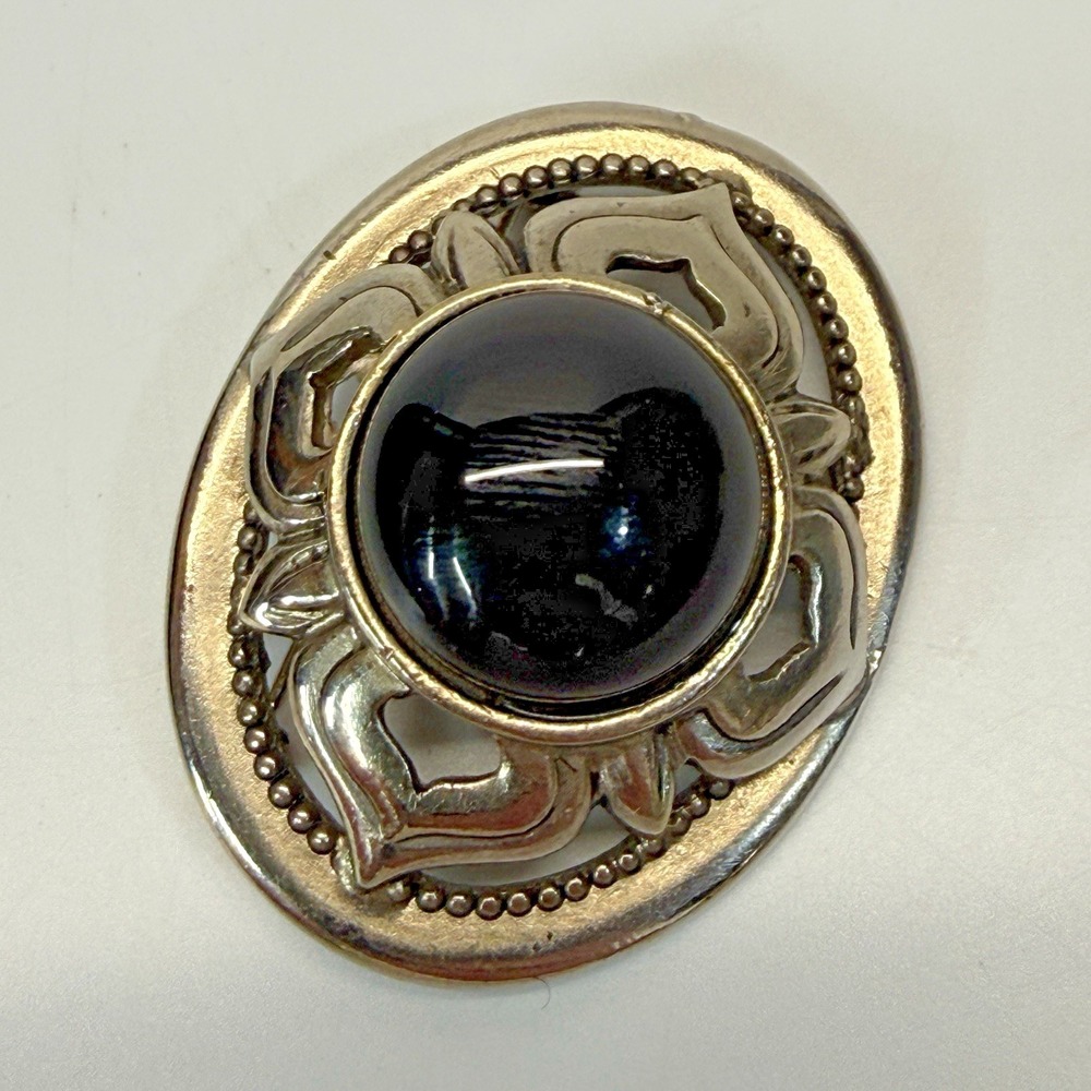 Ginnie Johansen Silver Pewter Brooch Black Cabochan Stone Center c. 1987